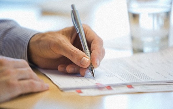 راست دست یا چپ دست؟ ستون فقرات تصمیم می گیرد