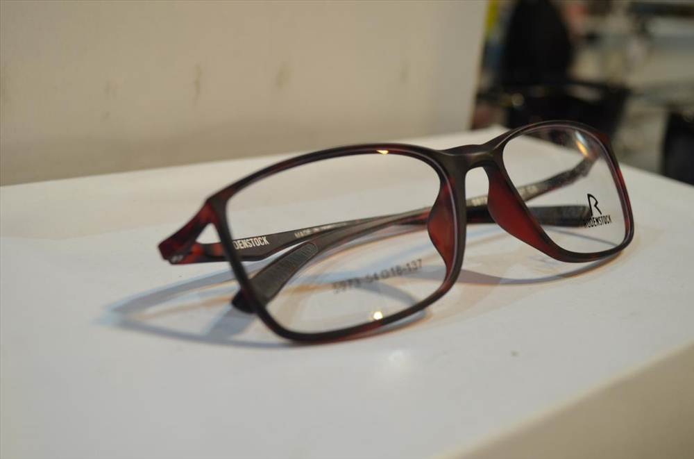 عینک طبی rodenstock