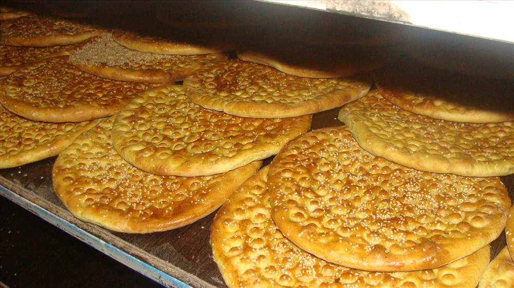 نان روغنی بهتک