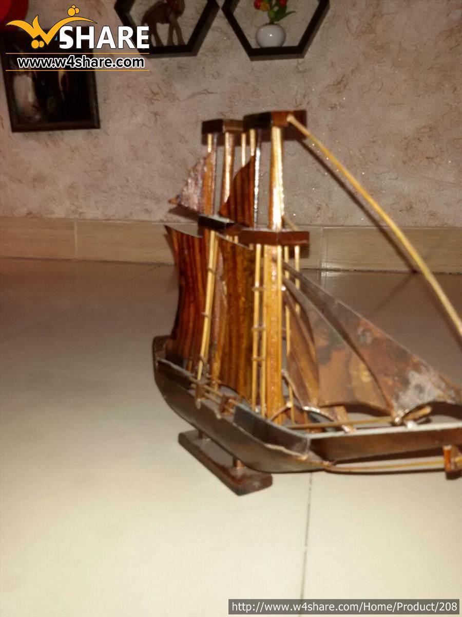 کشتی چوبی