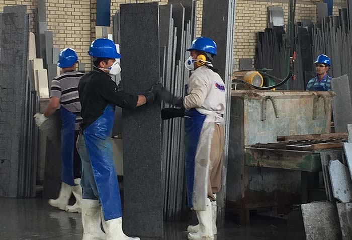 مجتمع بزرگ معادن و کارخانجات سنگ برادران آزغ