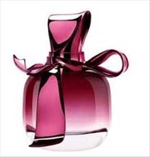 عطر هناسه